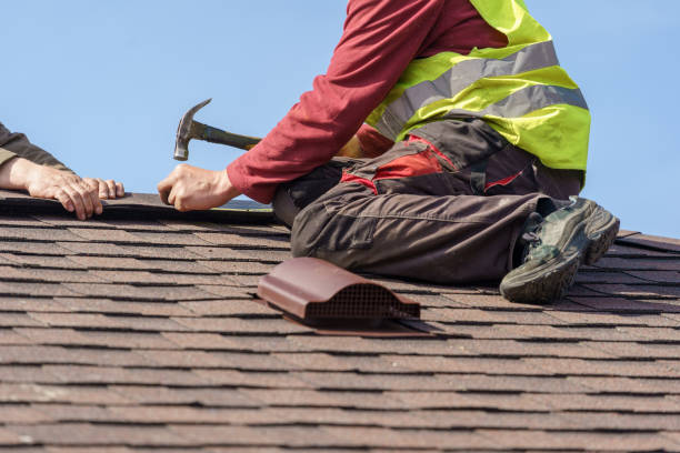 Best Residential Roofing Contractor  in East Troy, WI